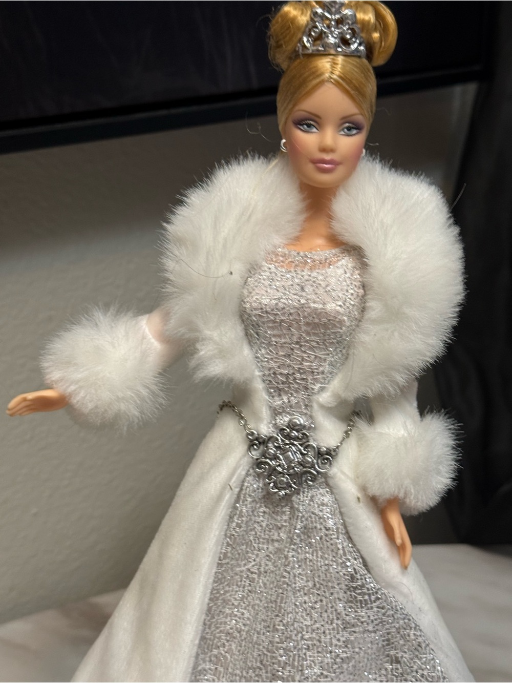 Barbie Mattel 2003 Holiday Visions Winter fantasy Barbie doll